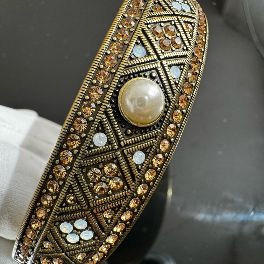 Heidi Daus Faux Pearl Crystal Gold Tone Bangle Clamper Rhinestones
